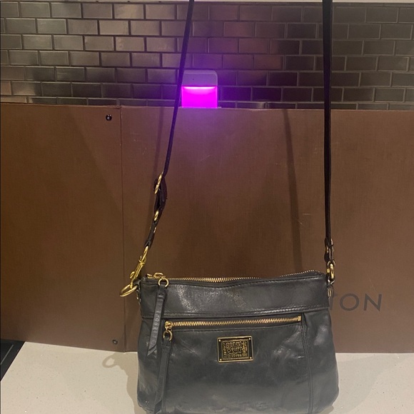 Coach poppy black bag you can wear as crossbody with gold zipper - Picture 11 of 12